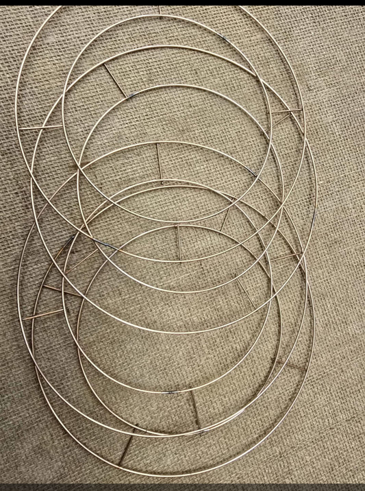 10 inch wired wreath ring